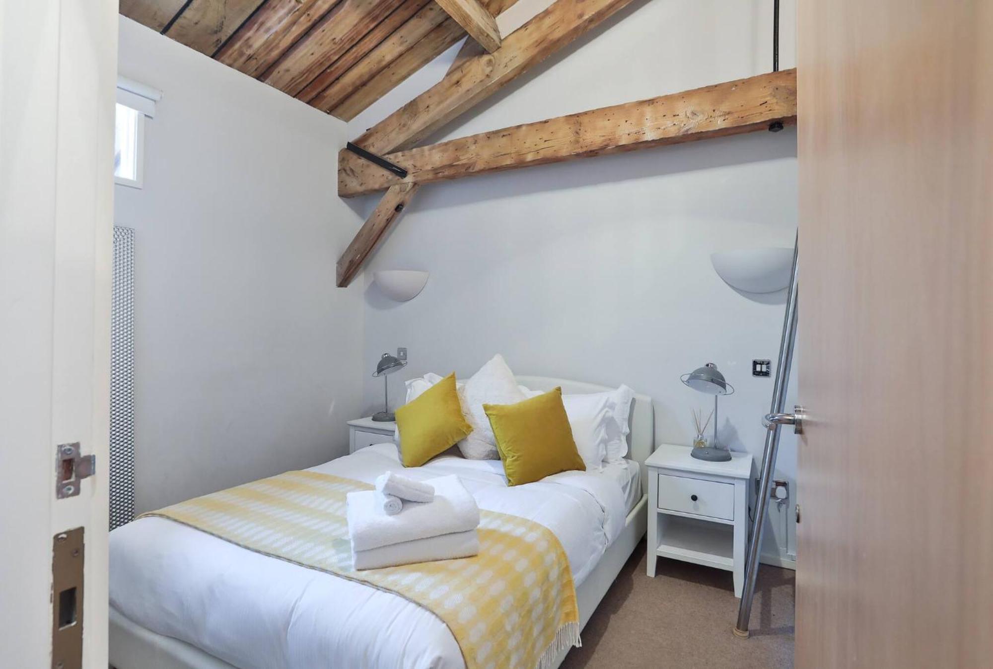 Wild Roses Serviced Apartments - Excel Warehouse 1 Londra Esterno foto